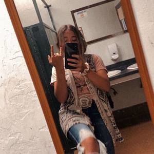 Meet your Posher, Natalie